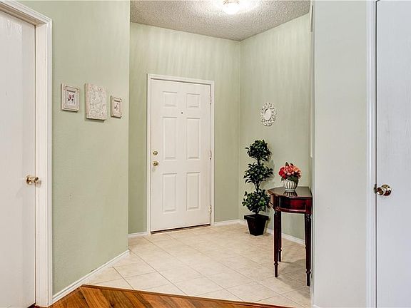 4th image of 3900 Shiraz Dr