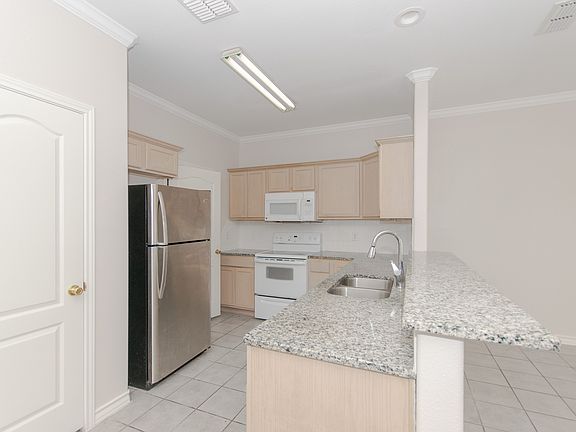 2nd image of 15110 Leeward Dr APT 403