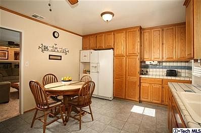 5th image of 5338 Camellia Ave