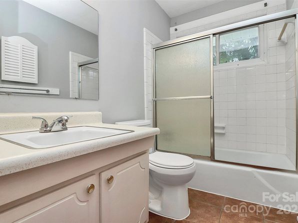 charlotte-north-carolina-299899443 picture