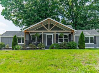 7901 Reames Rd, Charlotte, NC 28216