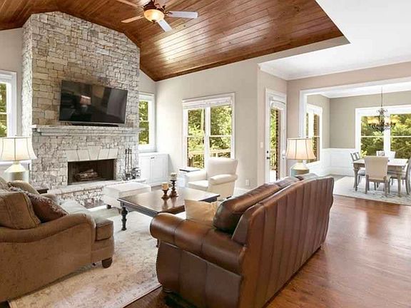 3rd image of 2380 Manor Creek Ct