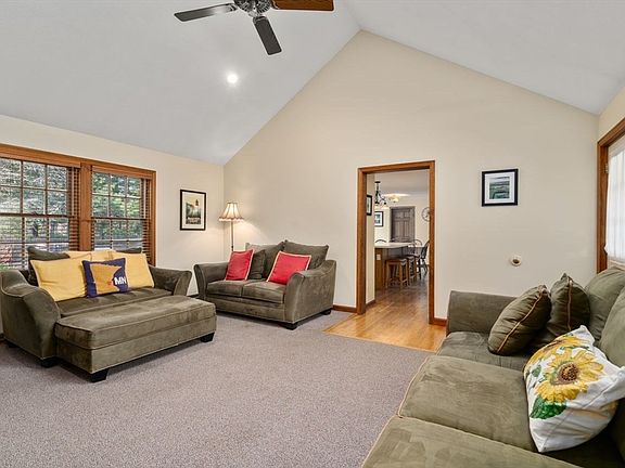 4th image of 119 Pineridge Dr