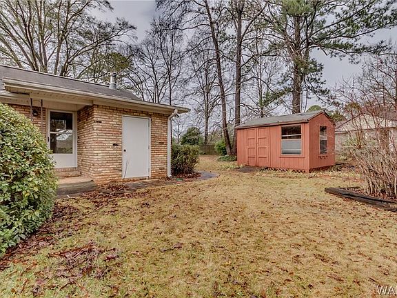 4th image of 908 Fernhill Ct