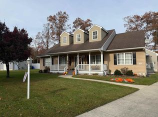 4 Lenwood Ct, Egg Harbor Township, NJ 08234