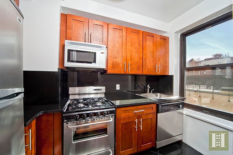 2nd image of 101 7th Ave #10I