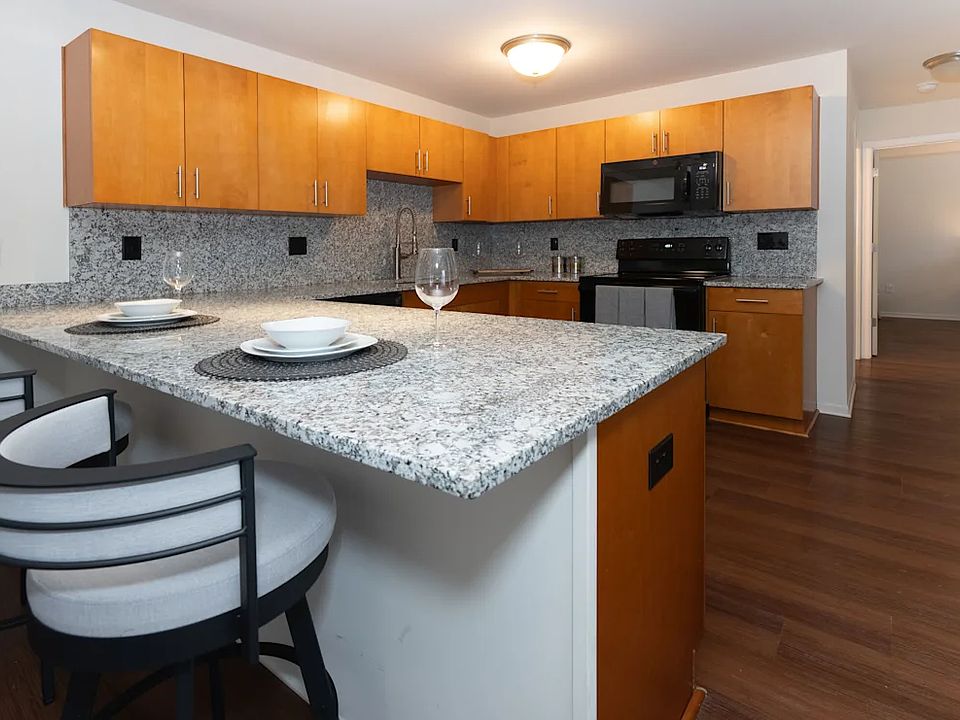 1st image of 2316 Beck Blvd #207