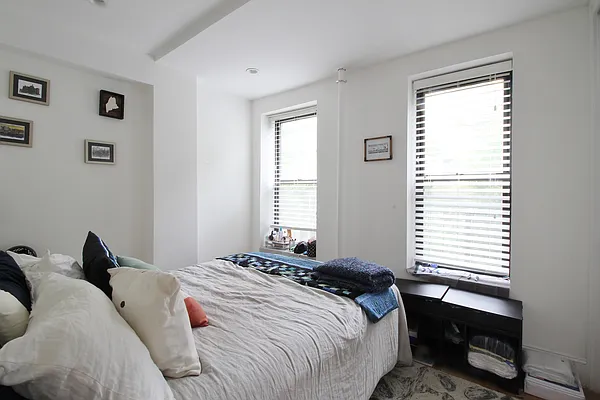 Rented by Julianna Realty Corp | media 4