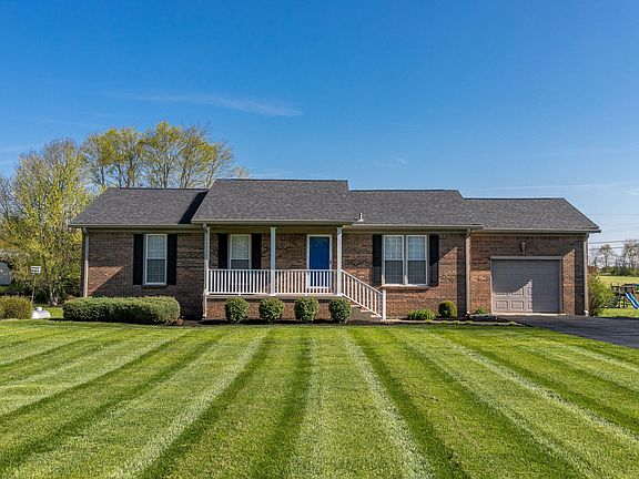 221 Longview St Harrodsburg Ky 40330 Zillow