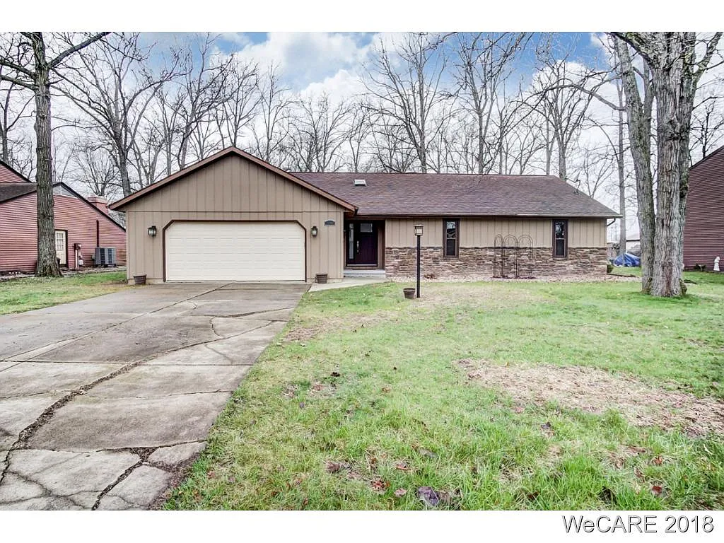 1840 Sherwood Dr photo 1