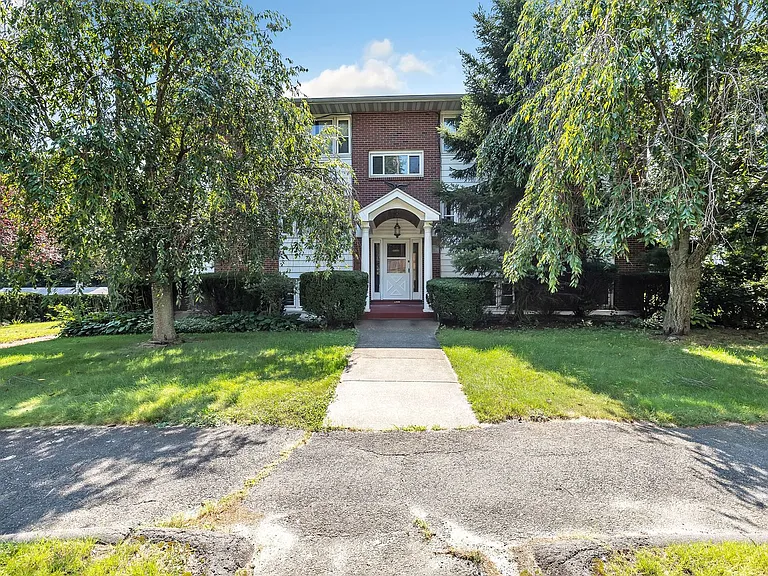 2876 E Main St — Photo 9