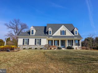 708 Integrity Dr, Lititz, PA 17543