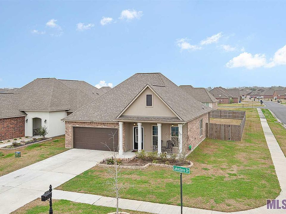 1st image of 42354 Lakestone Dr