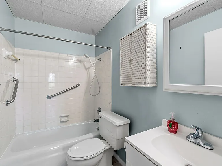 316 Cherry St #100 — Photo 10
