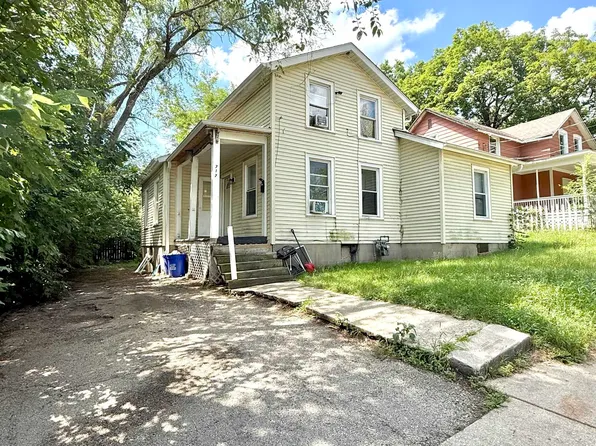 717 Kishwaukee St, Rockford, IL 61104