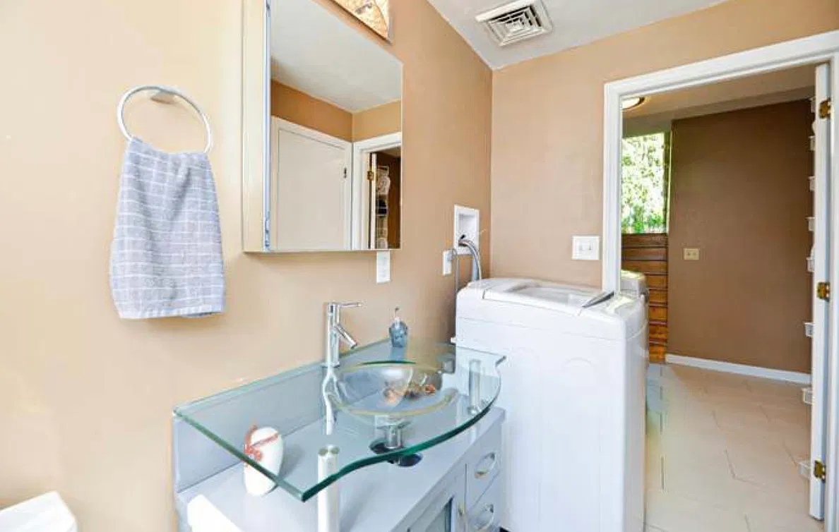 2 bed, 1.5 bath, $2,300 — Photo 3