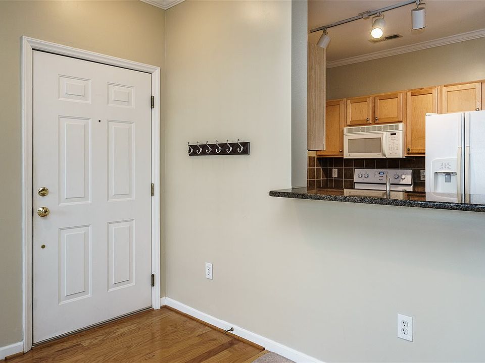 1st image of 800 Moratuck Dr APT 206