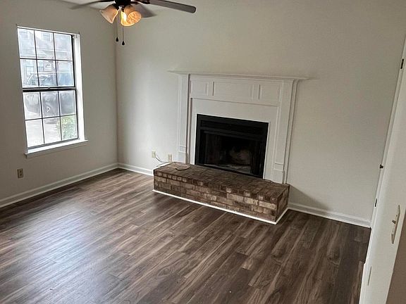 3rd image of 701 Island Pines Dr