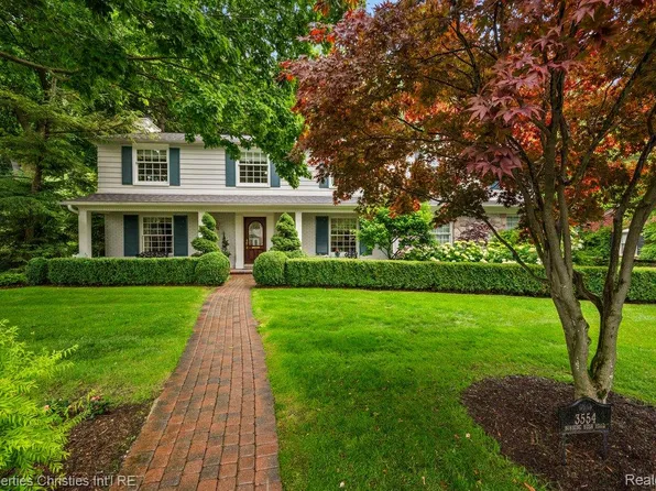 3554 Burning Bush Rd, Bloomfield Hills, MI 48301