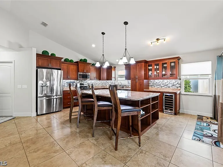 1250 Silverstrand Dr — Photo 11