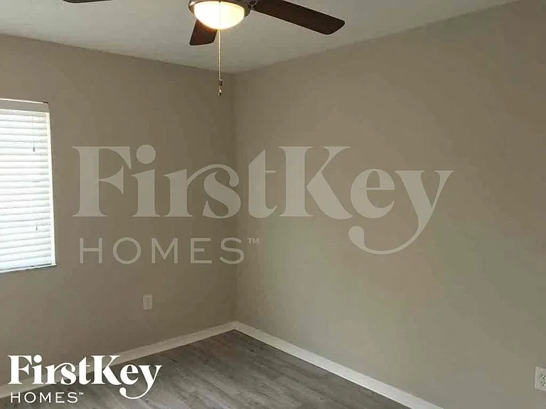 18050 SW 142nd Ct — Photo 19