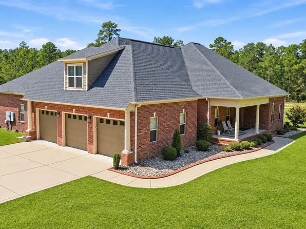 678 Rehder Dr, Fayetteville, NC 28306