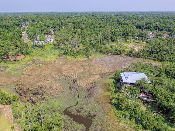 2nd image of 1412 Marsh Cove Ln