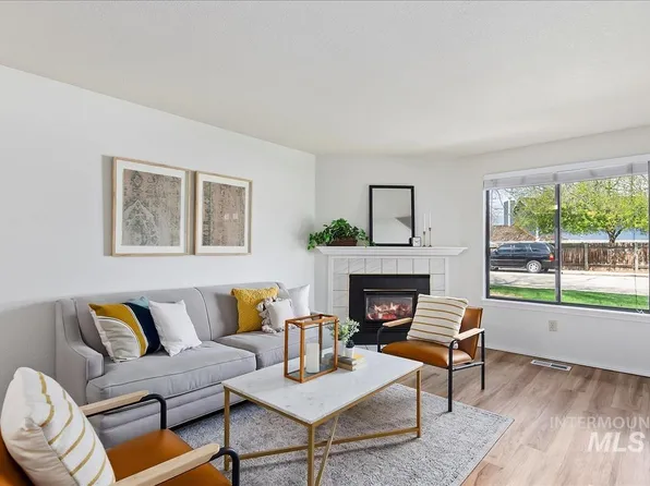 1974 E Old Saybrook Ln, Boise, ID 83706