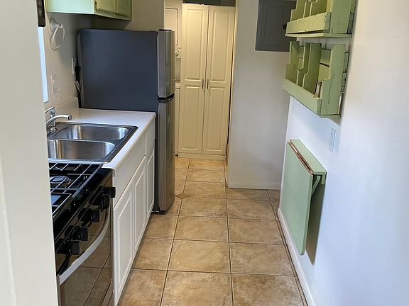 5th image of 4156-58 Cherokee Ave