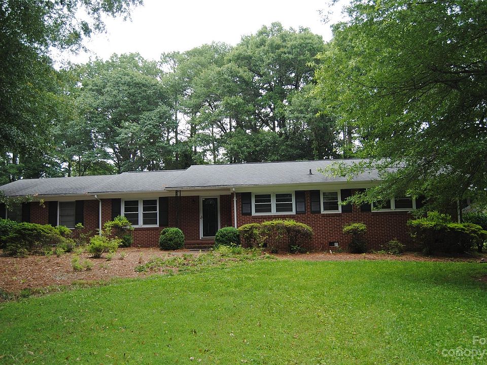 1st image of 2026 Middleton Pl