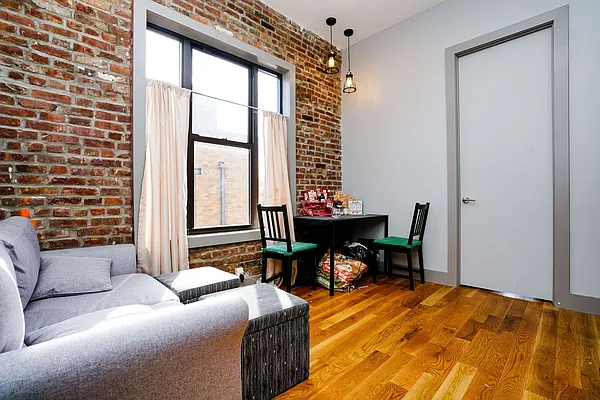 Rented by EXR | media 13