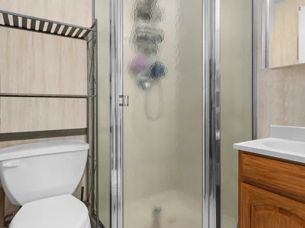 145 Kenilworth Place image 6 of 9