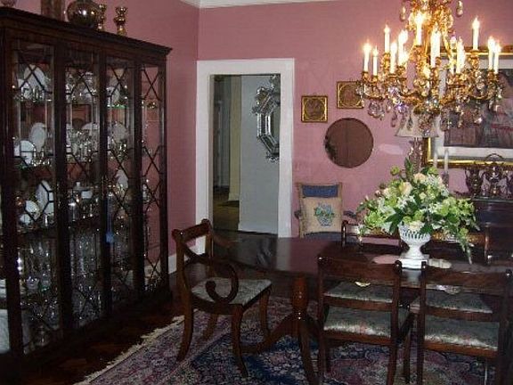 Formal Dining