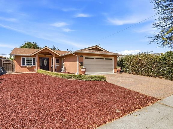 3rd image of 1513 Mount Diablo Dr