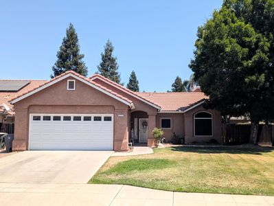 833 Applegate Ave, Clovis, CA, 93611