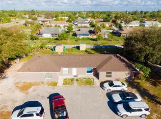 2472 Santa Barbara Blvd, Naples, FL 34116