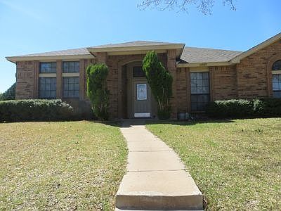 1st image of 3017 Kingswood Dr