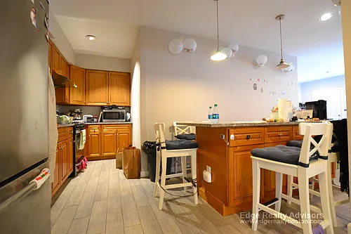 115 Glenville Ave Photo 1
