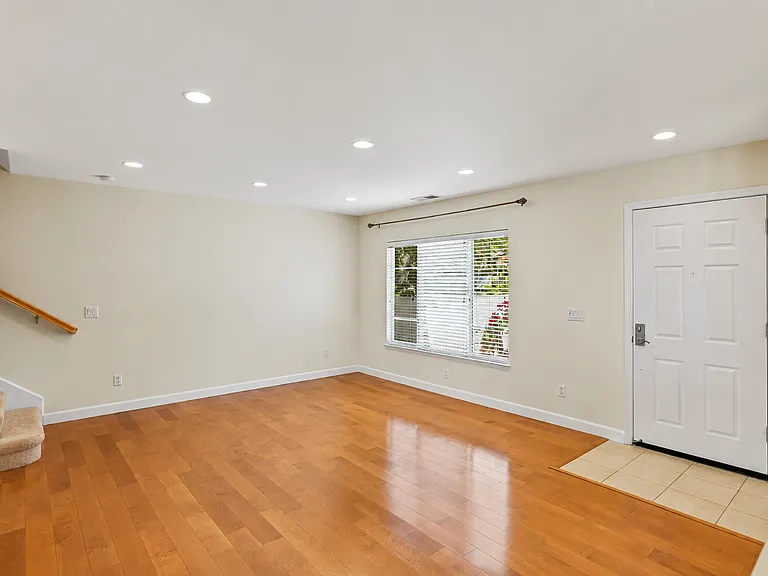 4265 Voltaire St — Photo 3