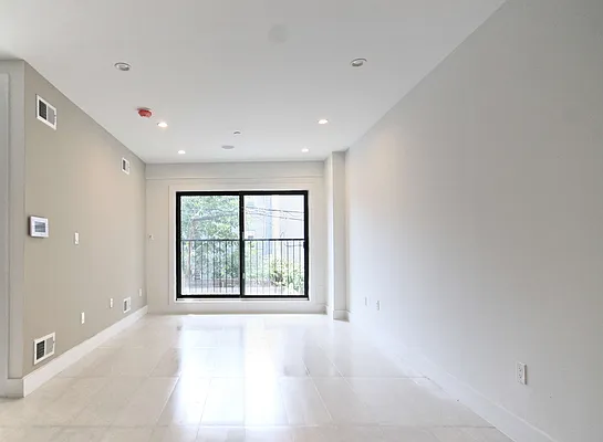 Rented by Rental Solutions Inc | media 15