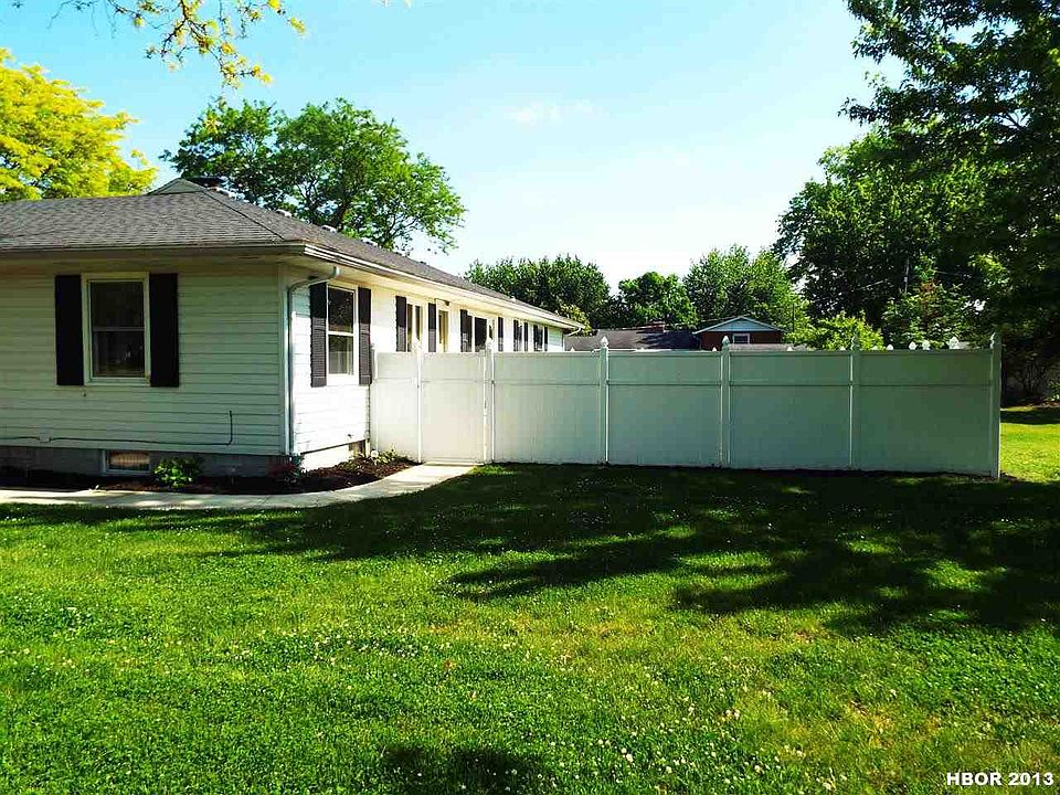 2nd image of 630 Canterbury Dr