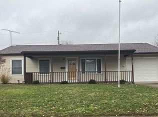 200 Indianhead Dr, Heath, OH 43056