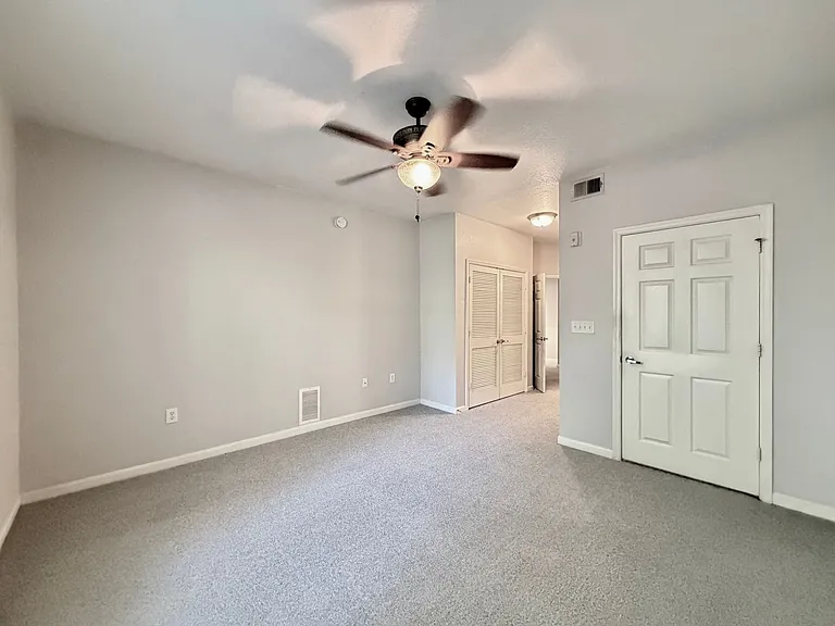 8539 Gate Pkwy W #1724 — Photo 14