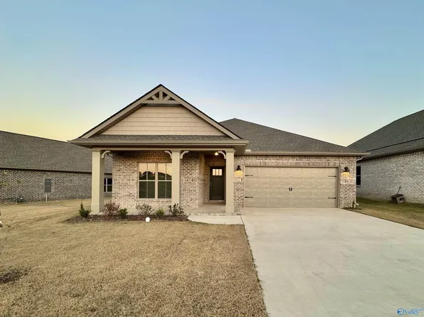 1828 Loebner Ln SE, Cullman, AL 35055