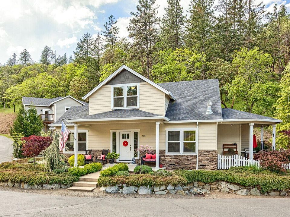 205 Oak Knoll Way, Jacksonville, OR 97530 | MLS #220201023 | Zillow