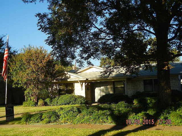 1st image of 2100 Aloha Dr