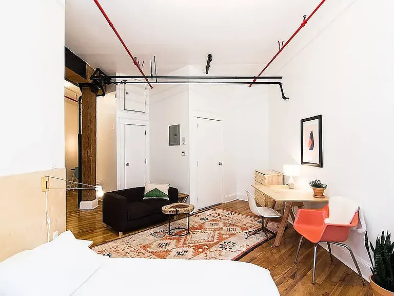 101 Sutton St #321 — Photo 1