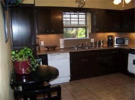 3rd image of 712 Monterrey Dr