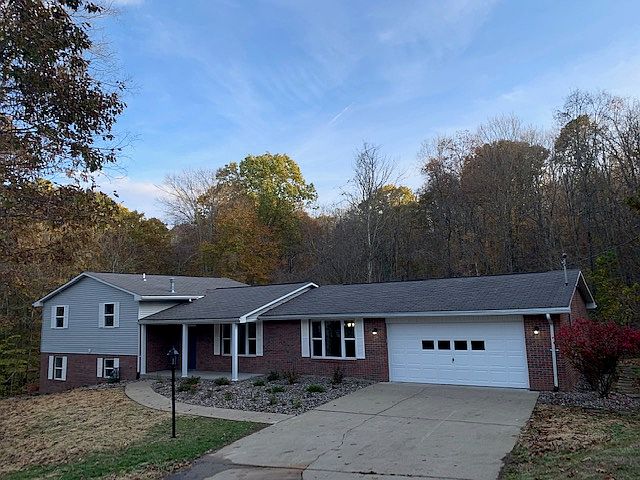 1st image of 211 Deerwalk Cir