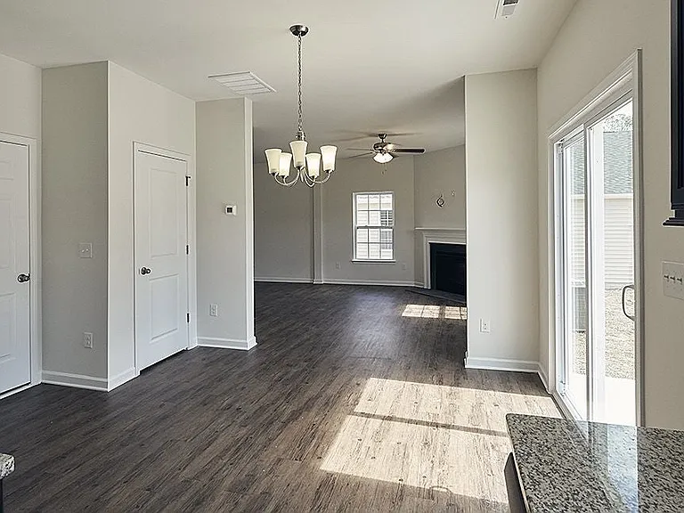 129 Zulabelle Ct — Photo 12